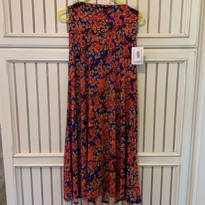 LuLaRoe Maxi XS. Brand new with tags these skirts are so versatile.